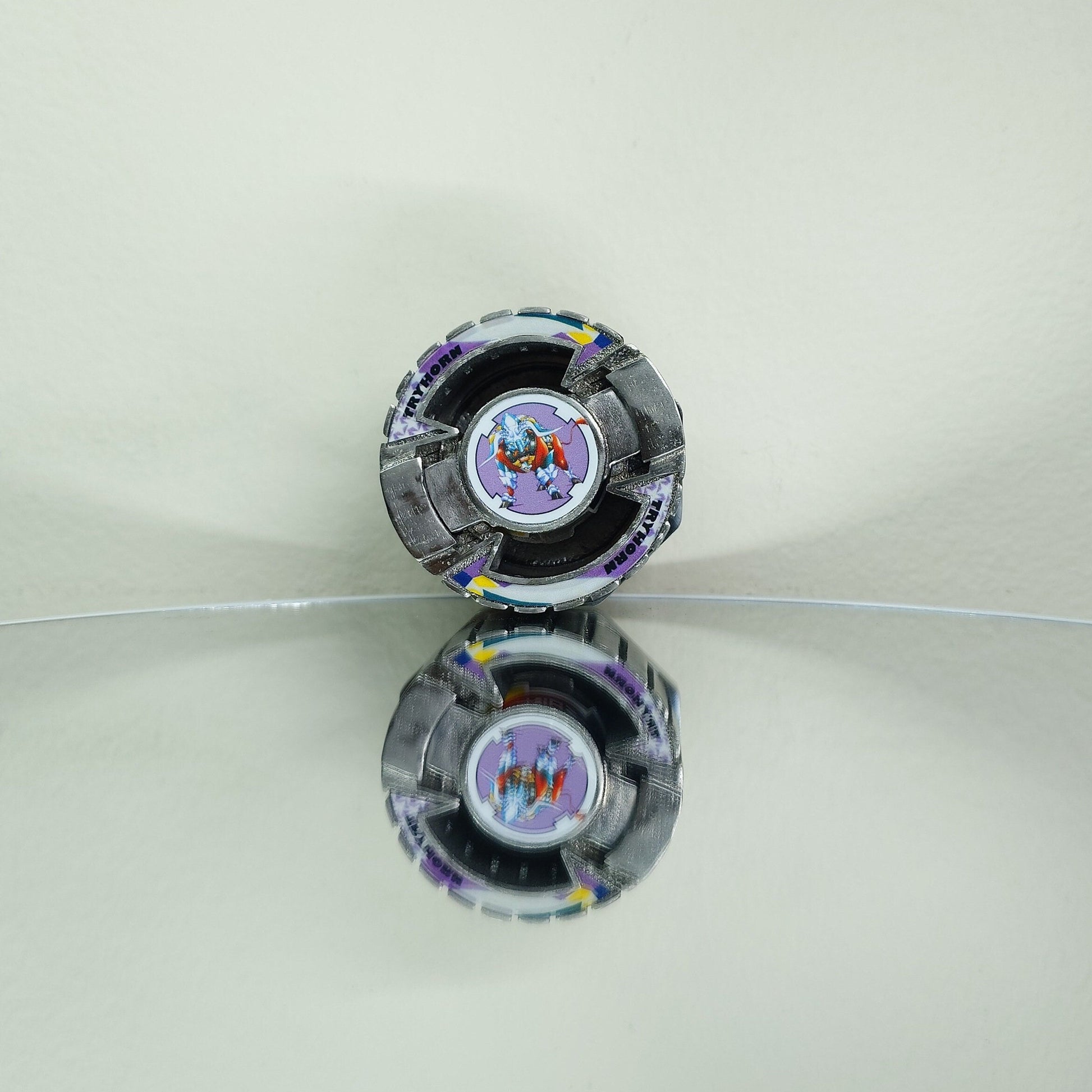 FULL METAL Beyblade Tryhorn (Stainless steel)