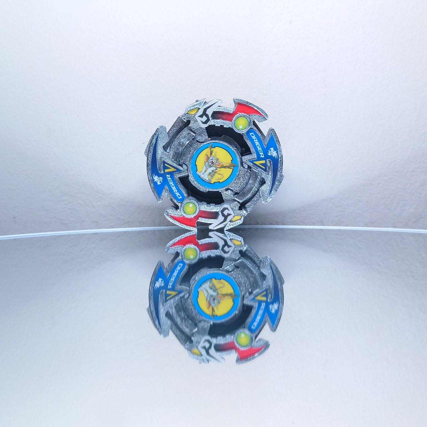 FULL METAL Beyblade Driger V (Stainless steel)