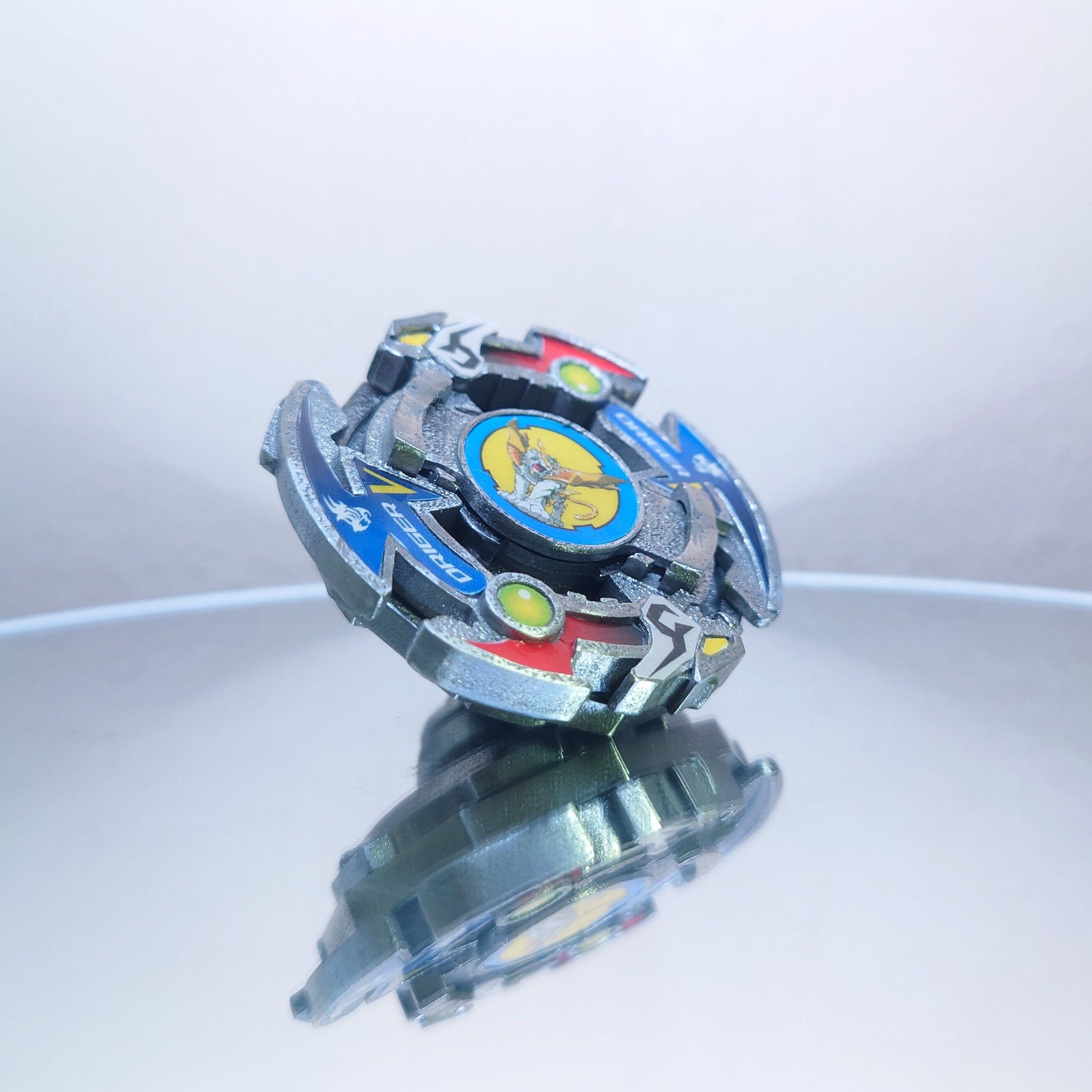 FULL METAL Beyblade Driger V (Stainless steel)