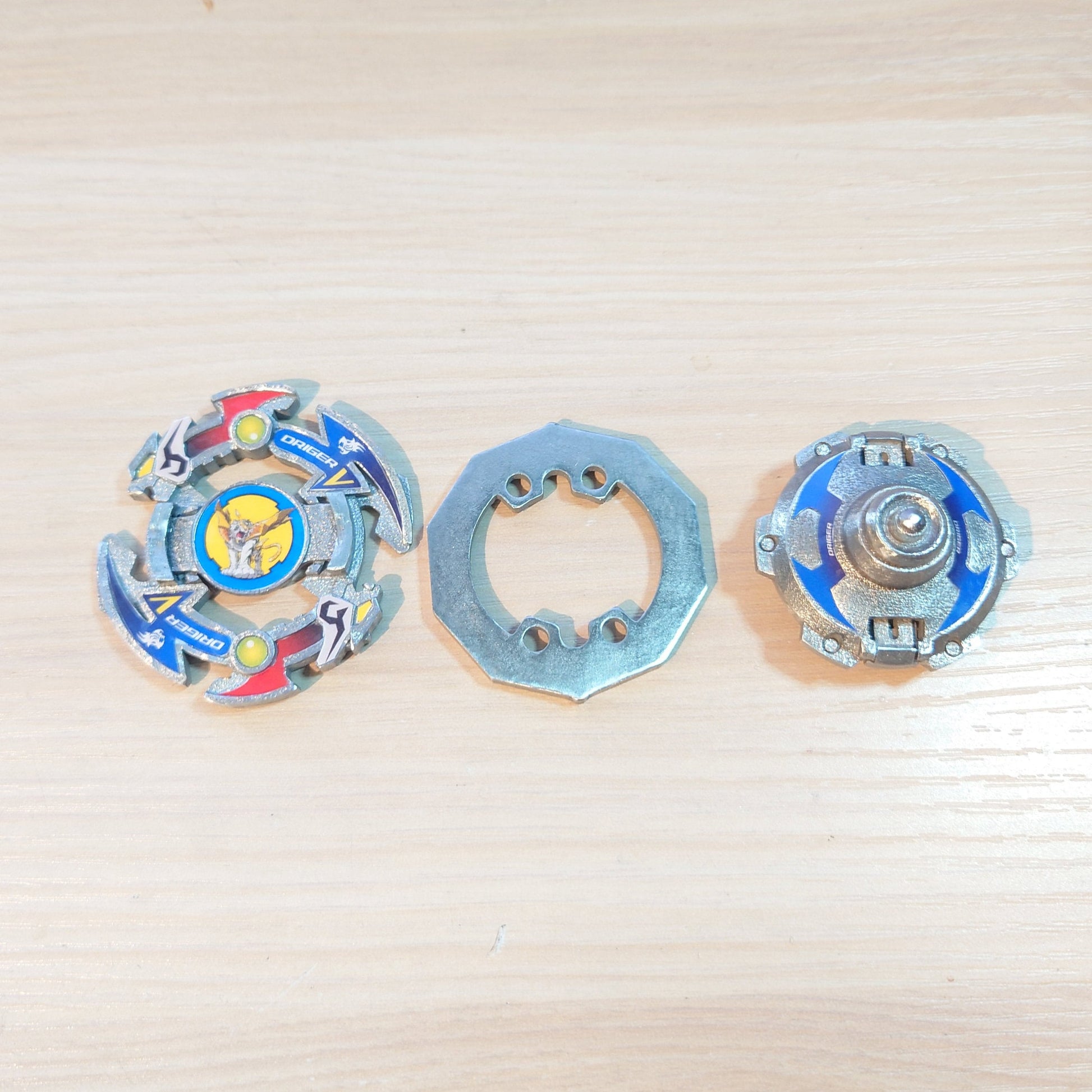 FULL METAL Beyblade Driger V (Stainless steel)