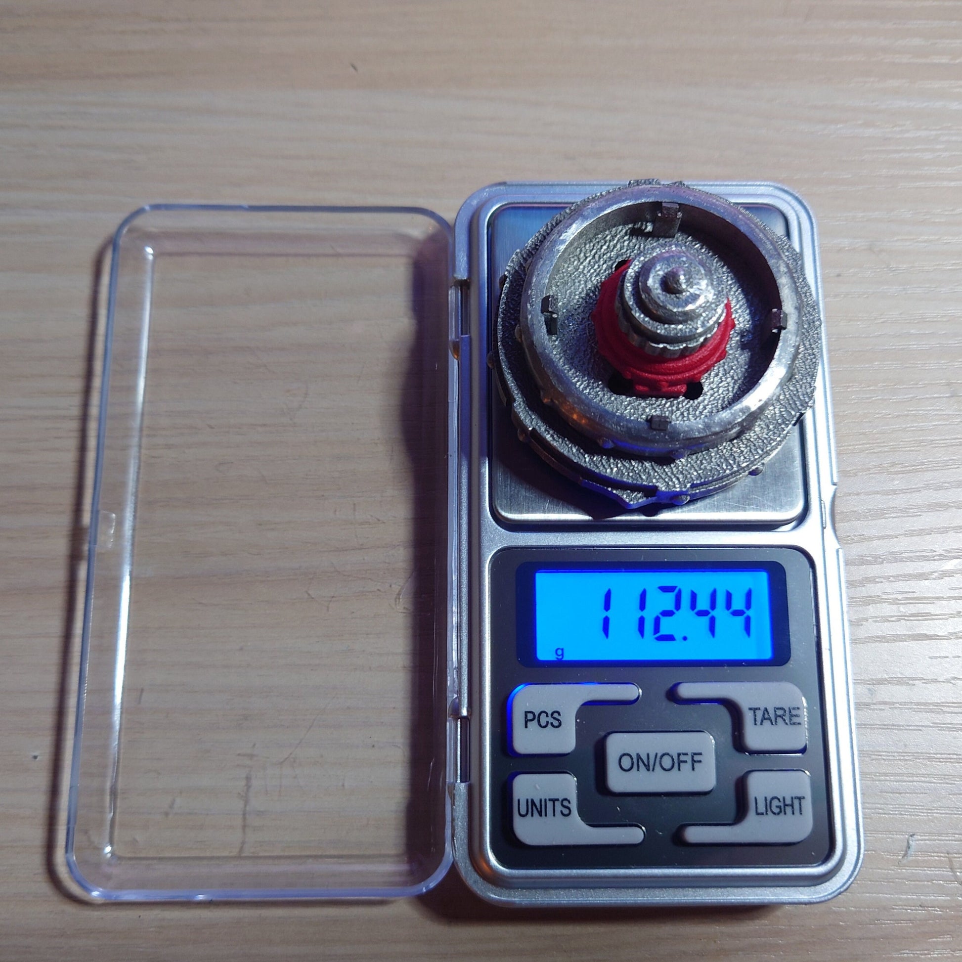FULL METAL Beyblade Voltaic Ape MFB