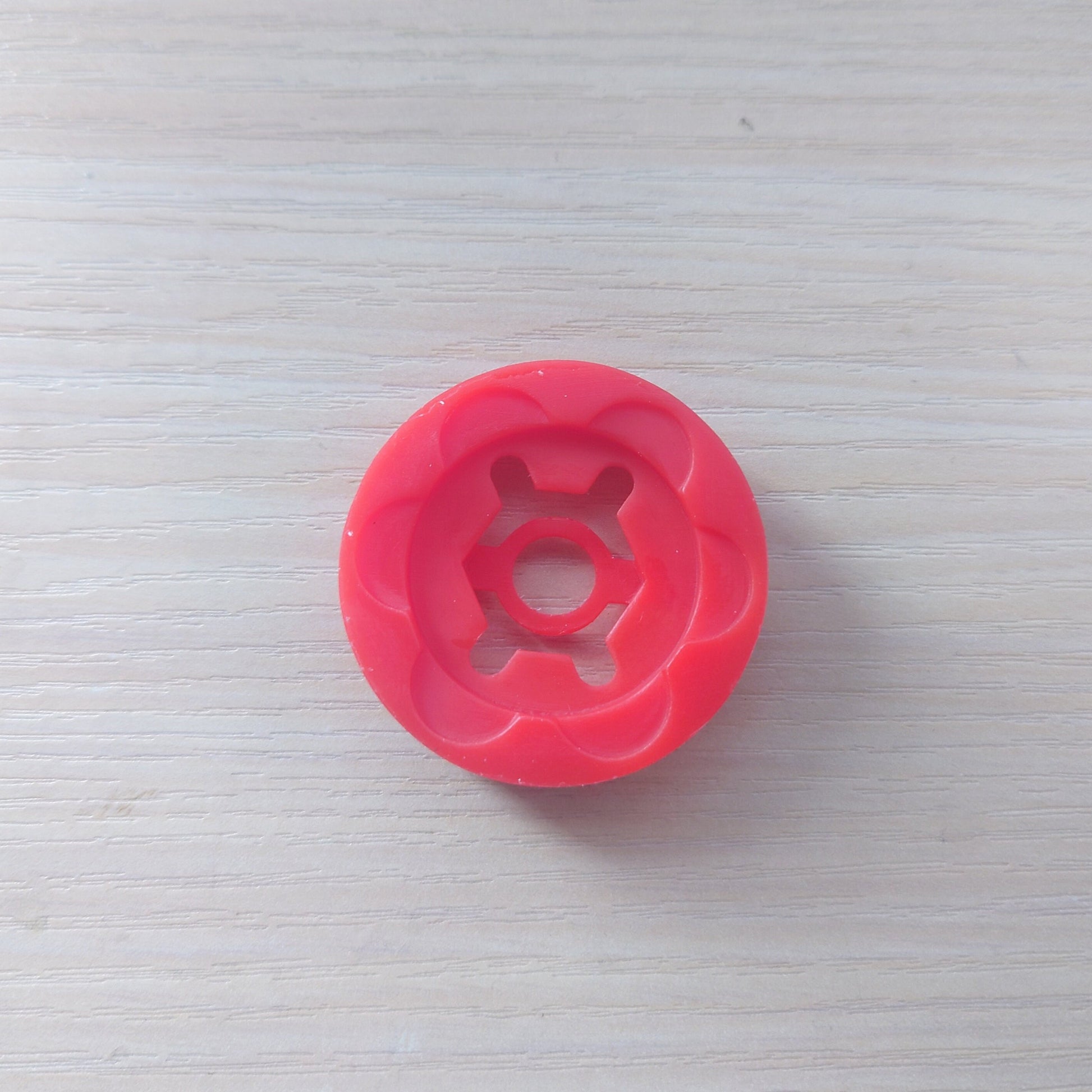 Beyblade Twisted Tempo Fusion Wheel (RUBBER)