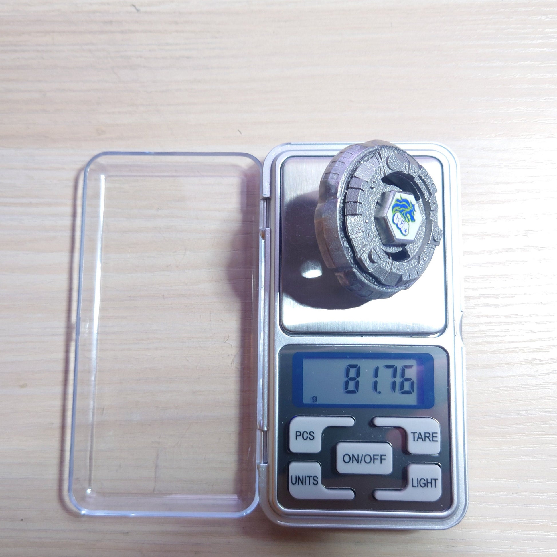 FULL METAL Beyblade Rock Leone 145WB (Stainless Steel)