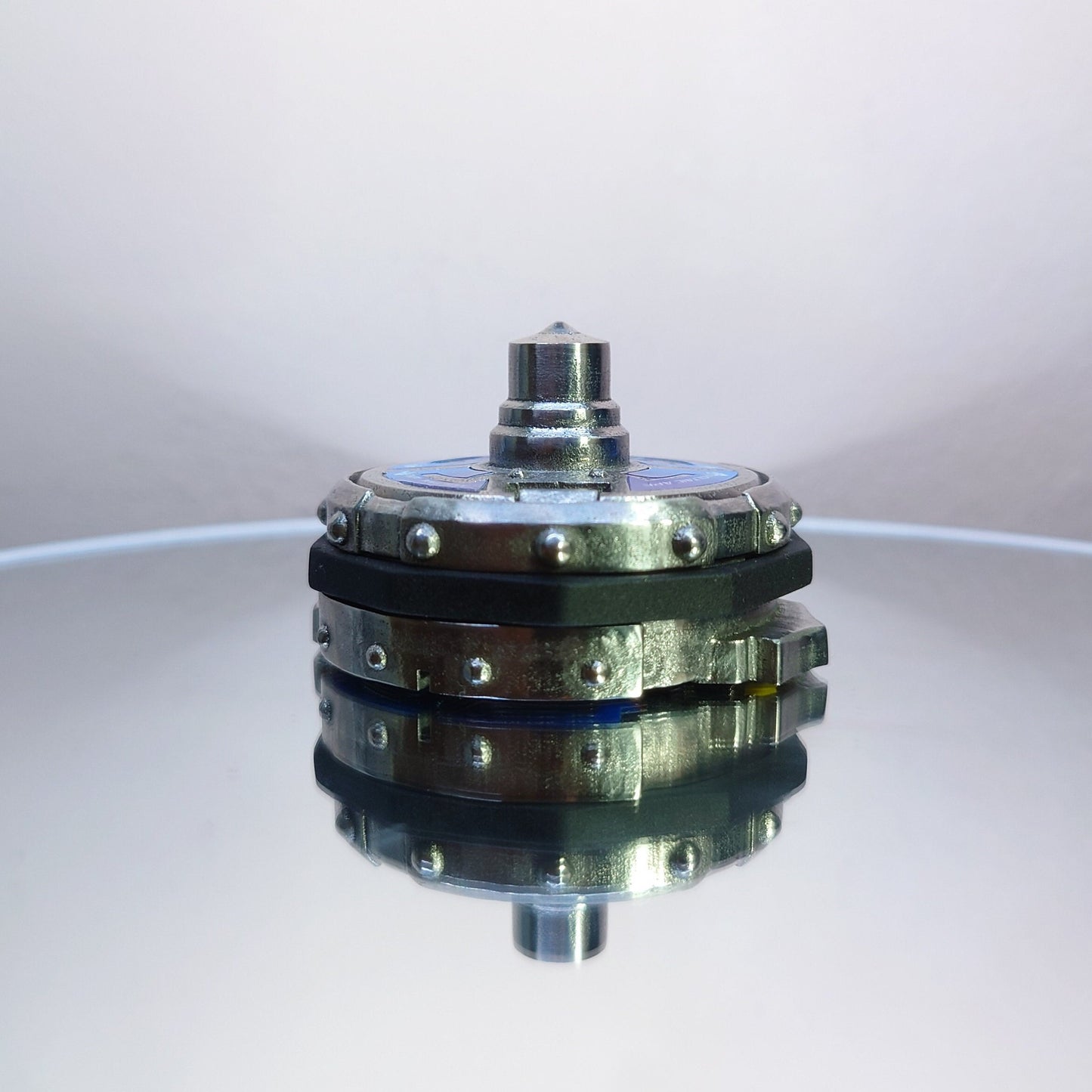 FULL METAL Beyblade Voltaic Ape (Stainless steel)