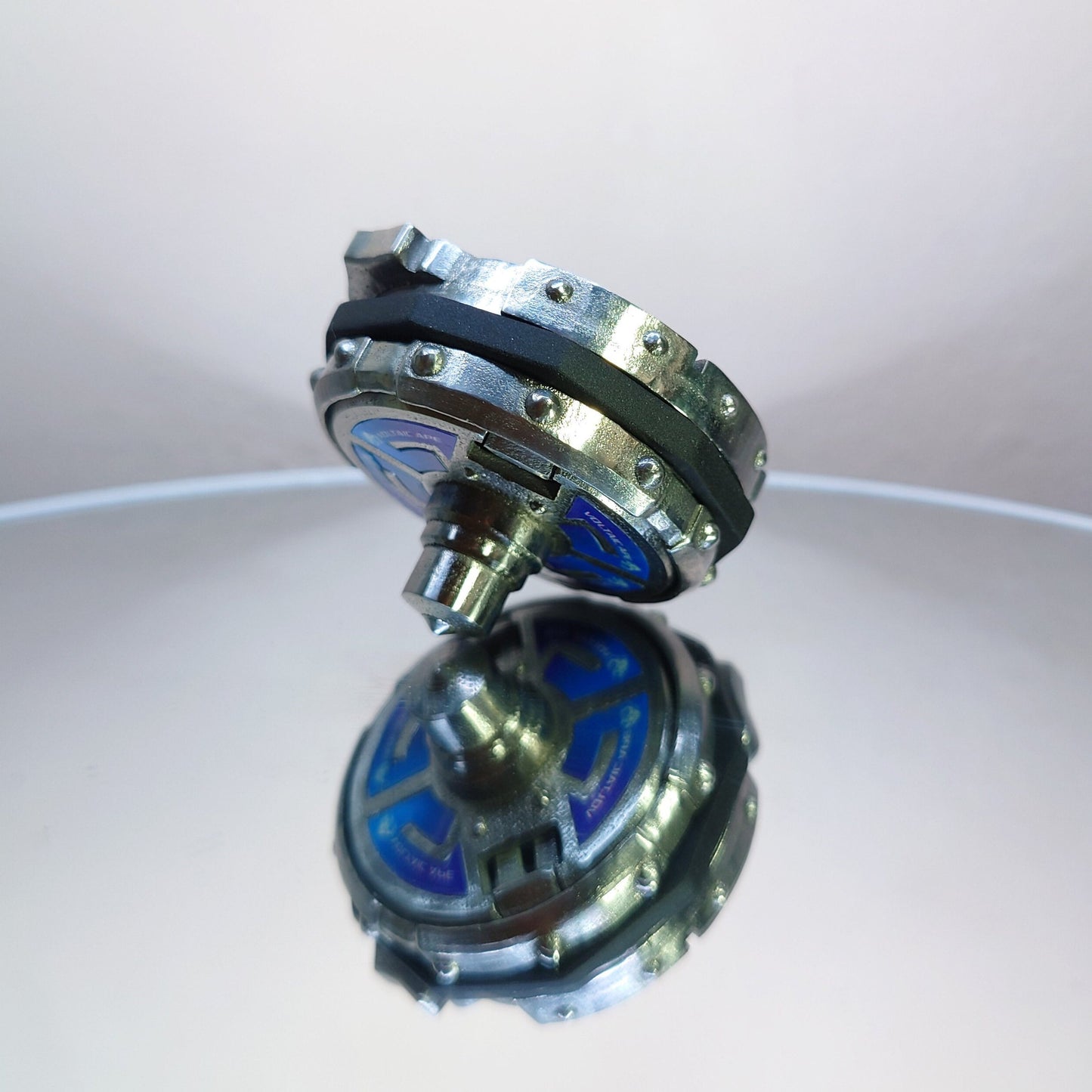 FULL METAL Beyblade Voltaic Ape (Stainless steel)