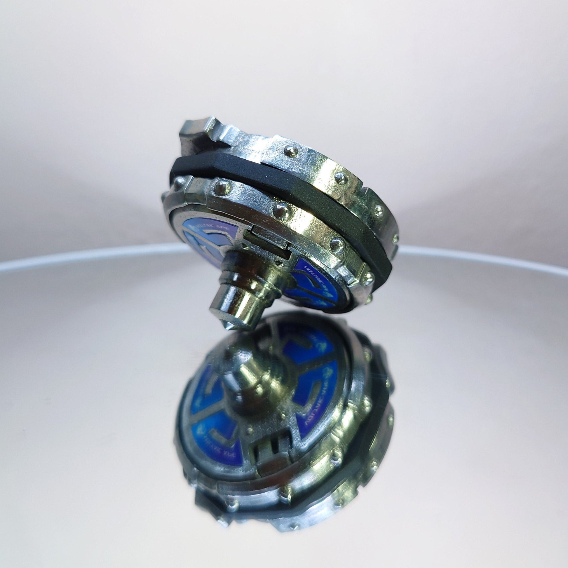 FULL METAL Beyblade Voltaic Ape (Stainless steel)