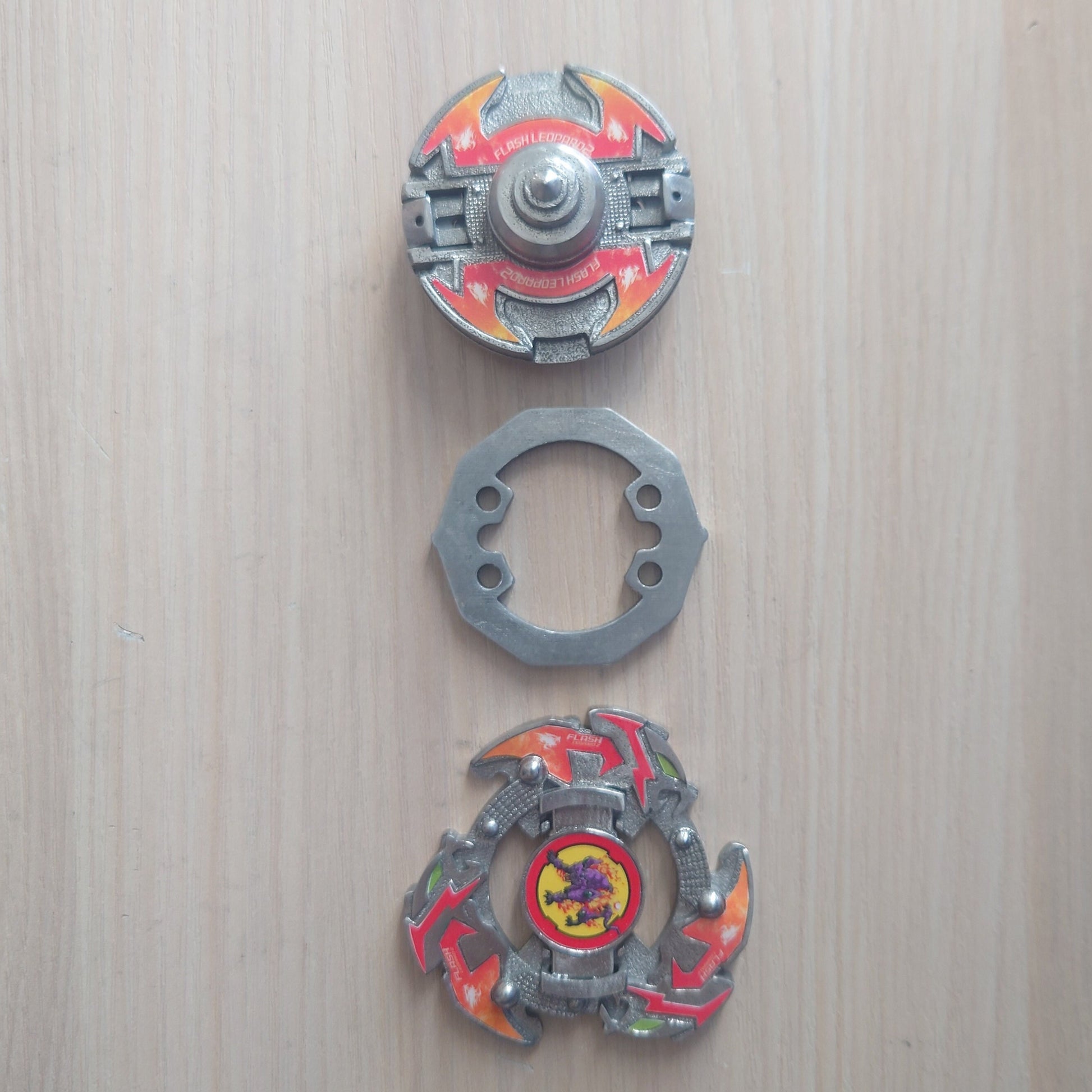 FULL METAL Beyblade Flash Leopard 2 (Stainless steel)