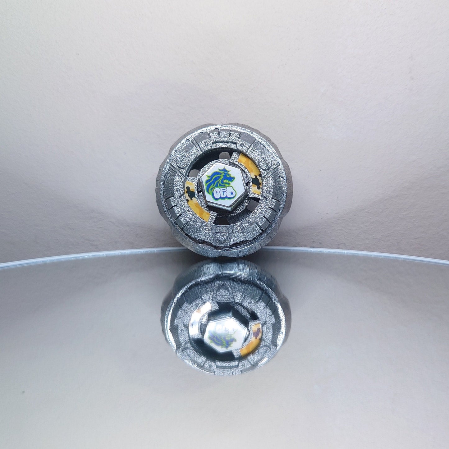 FULL METAL Beyblade Rock Leone 145WB (Stainless Steel)