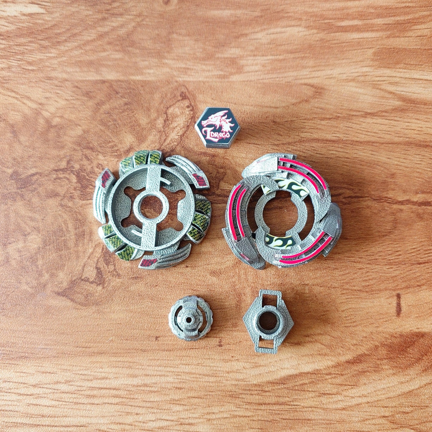 FULL METAL Beyblade Lighting L-Drago 100HF (Stainless Steel)