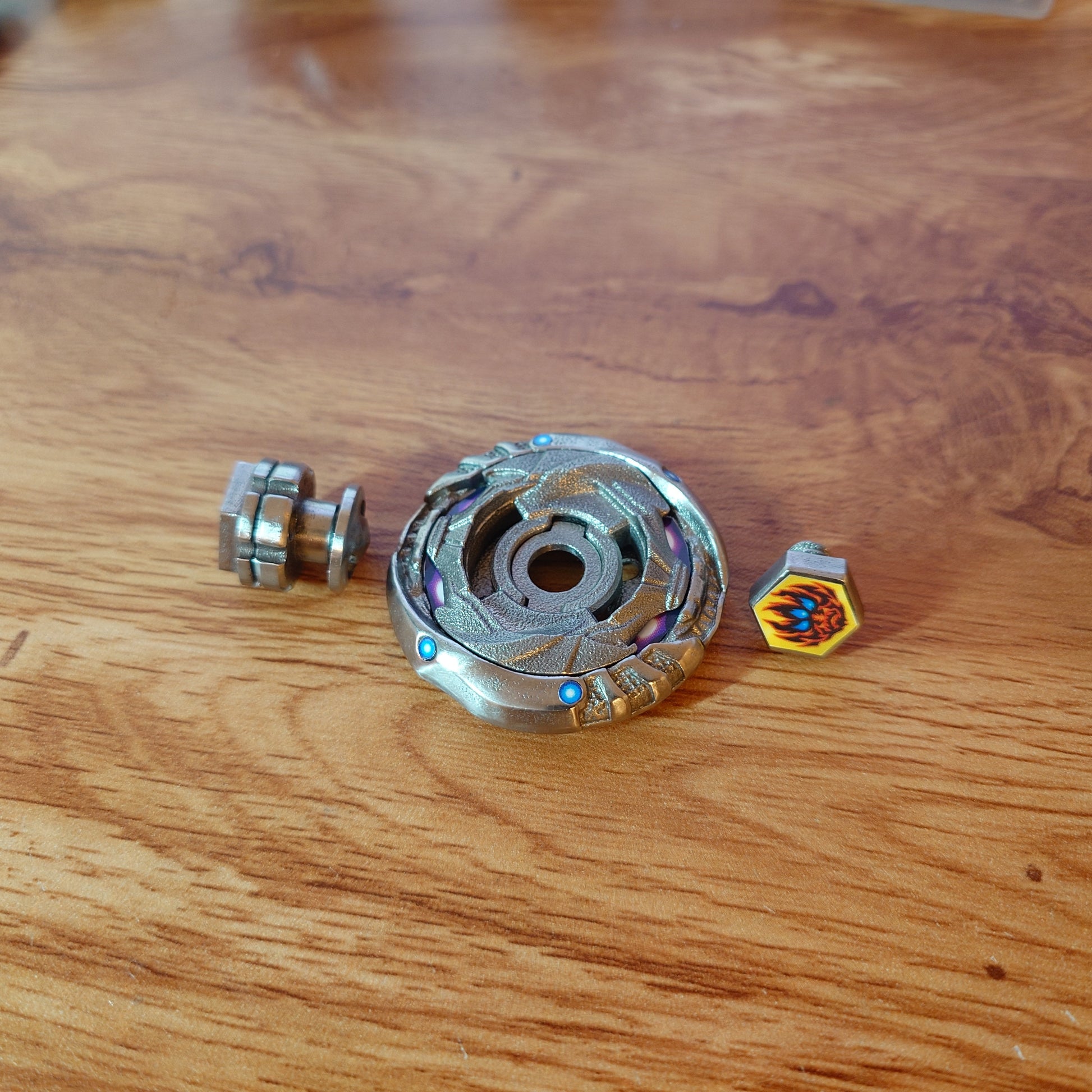 FULL METAL Beyblade Phantom Orion (Metal Fight)