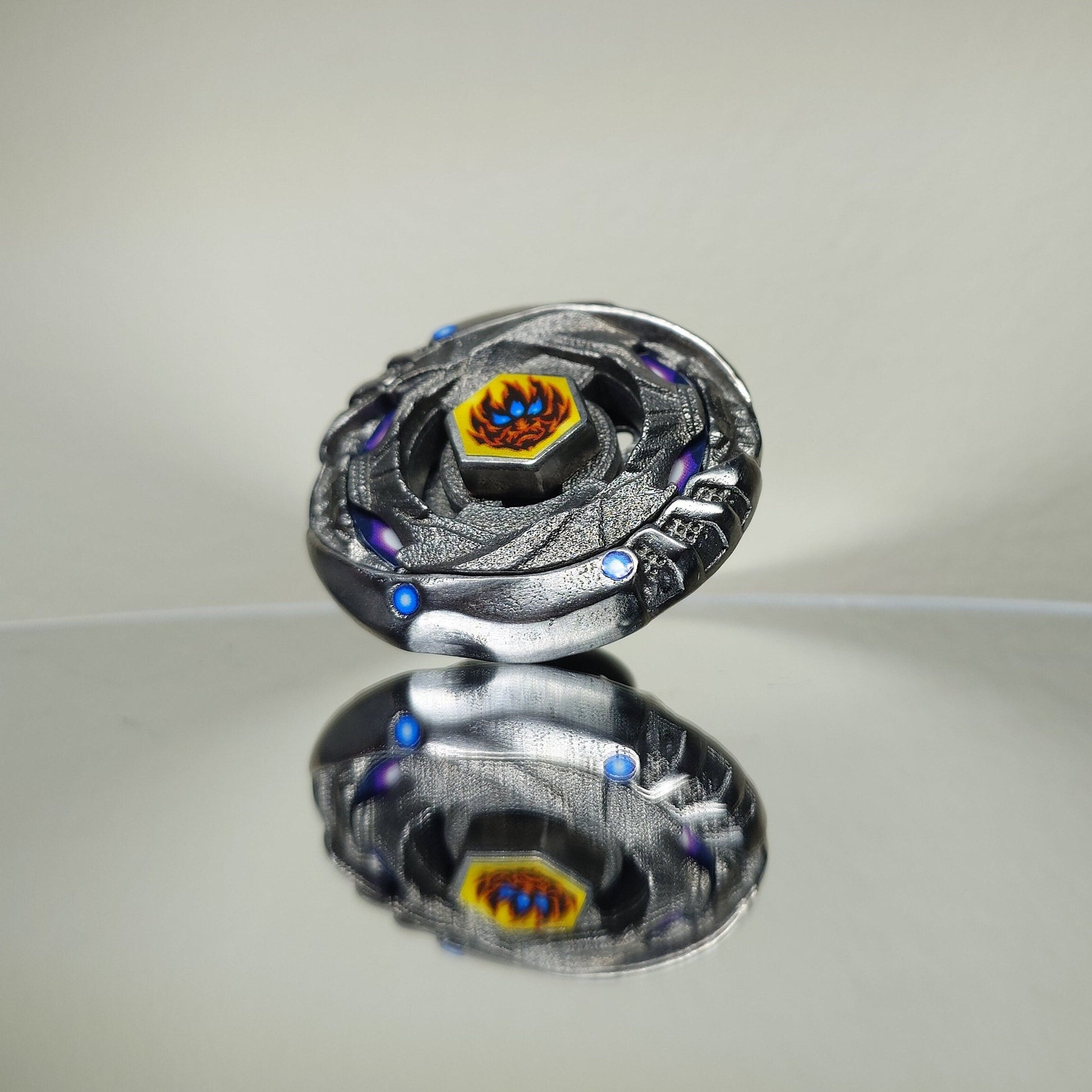 FULL METAL Beyblade Phantom Orion (Metal Fight)