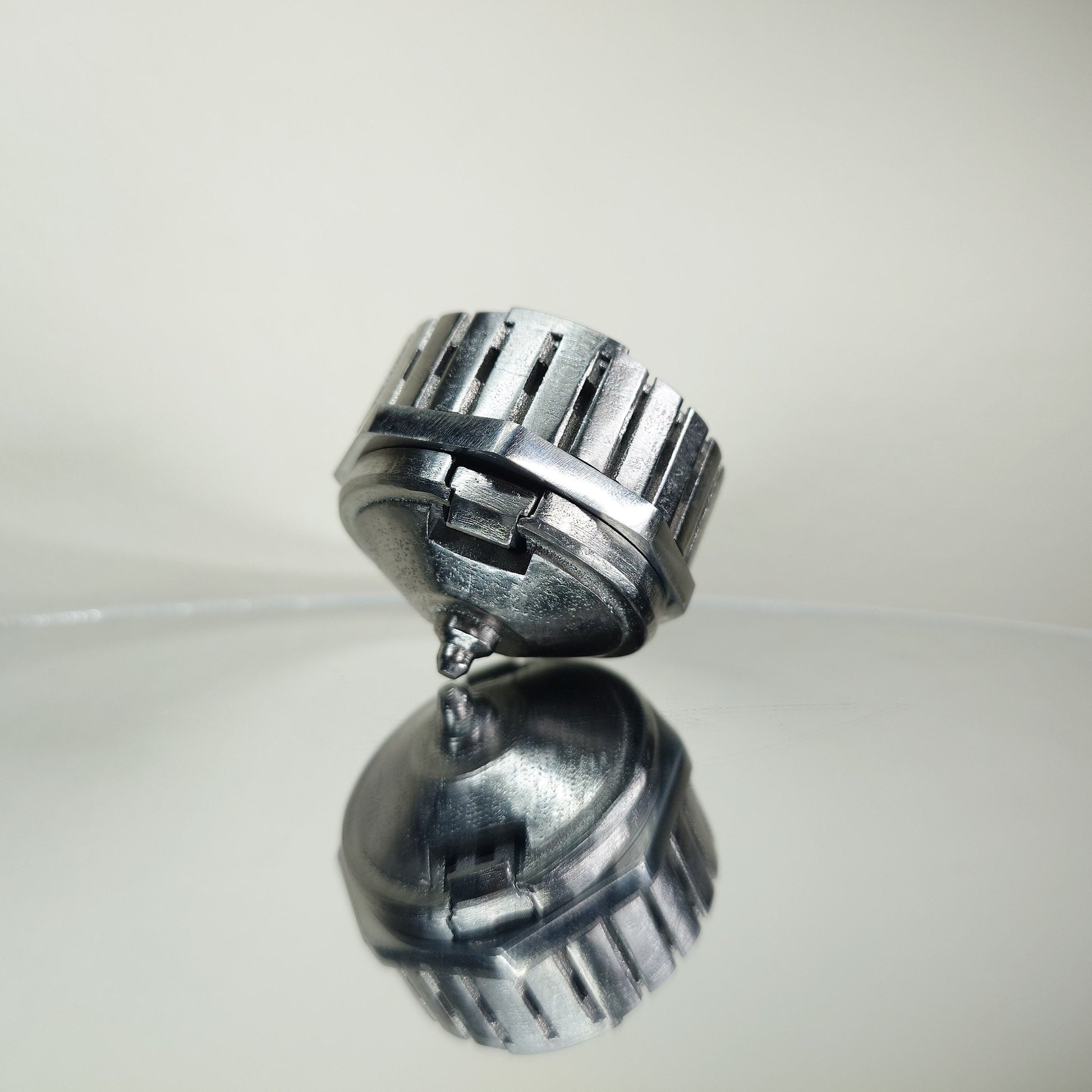 FULL METAL Beyblade Tryhorn (Stainless steel)