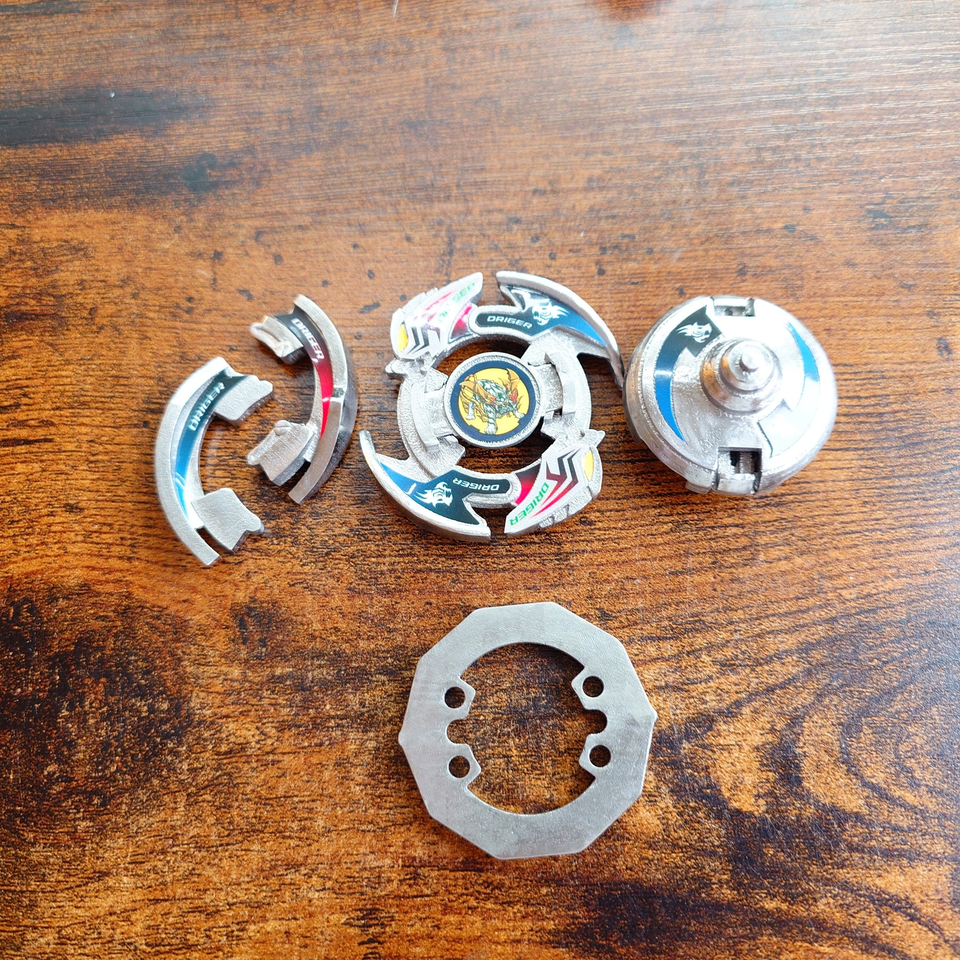 FULL METAL Beyblade Driger-V2 (Stainless steel)