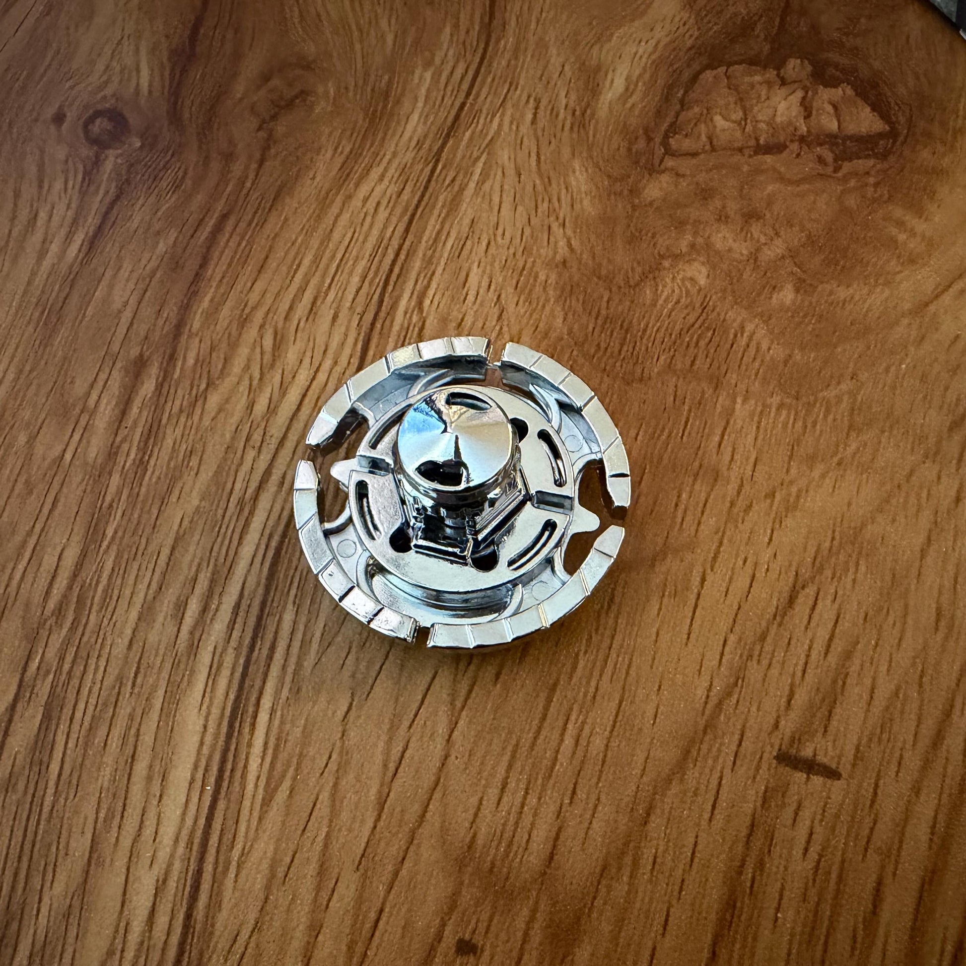 FULL METAL Beyblade Earth Eagle - Aquilla (Zinc+Nickel Plated) (Metal Fight)