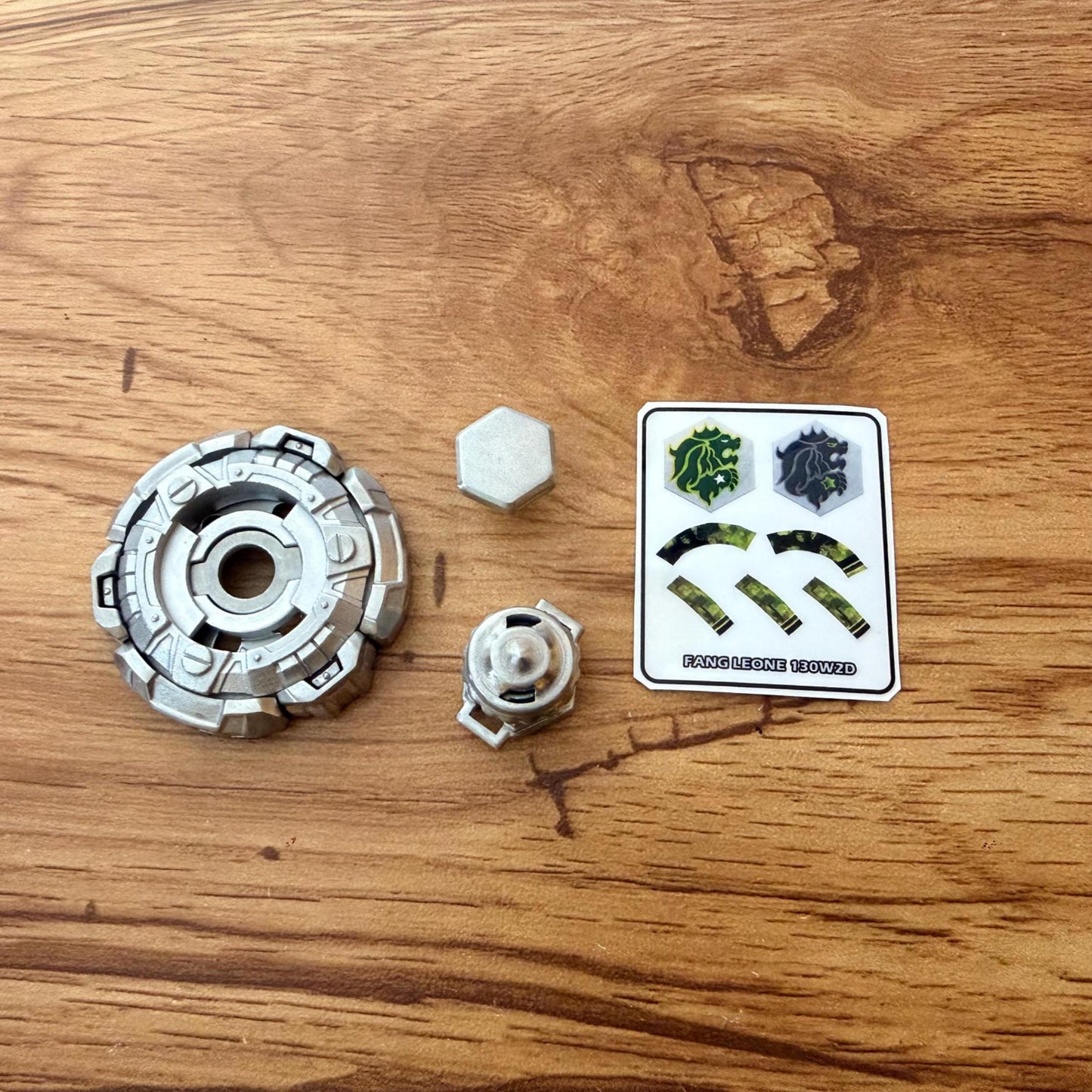 FULL METAL Beyblade Fang Leone 130W2D (Metal Fight) (Stainless steel)