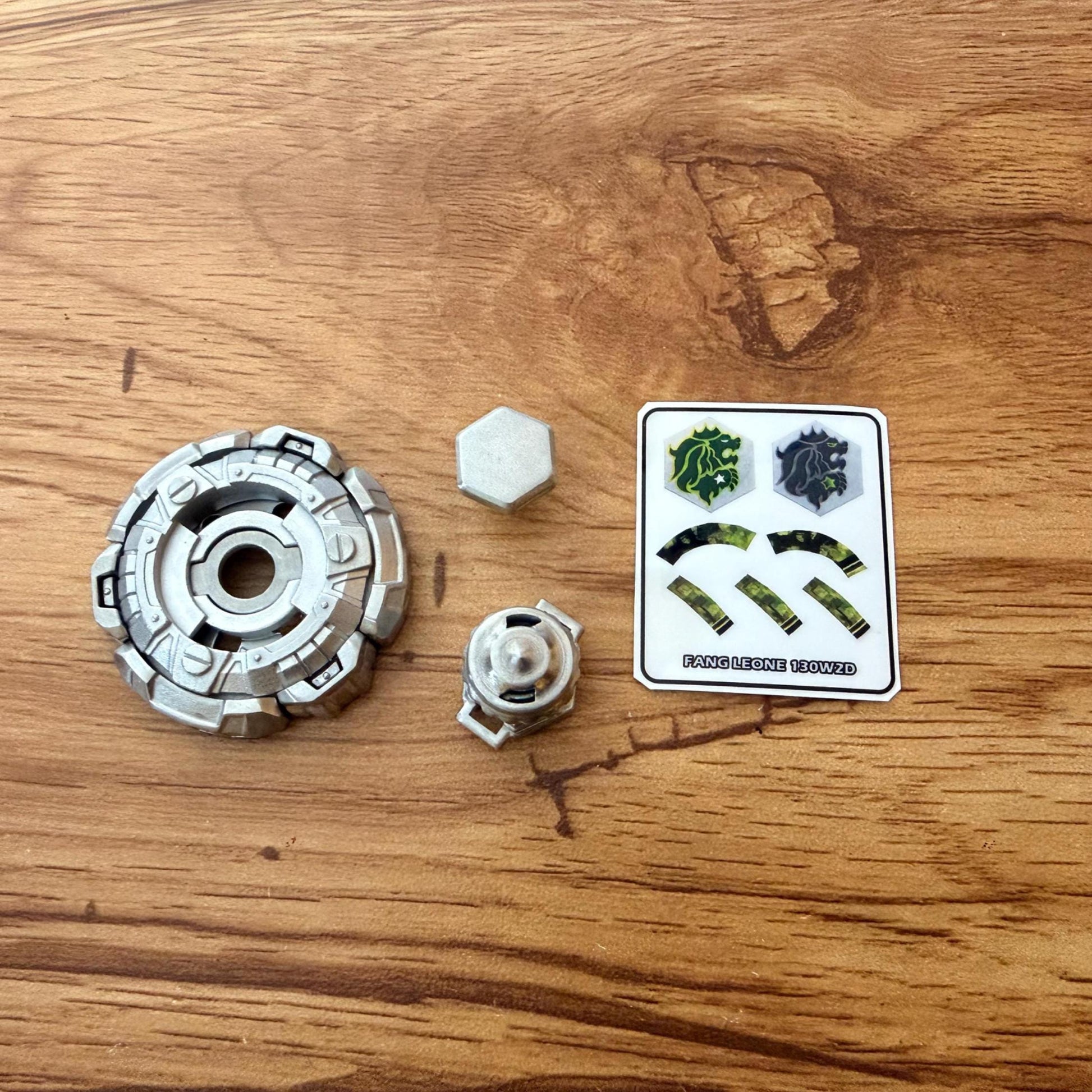 FULL METAL Beyblade Fang Leone 130W2D (Metal Fight) (Stainless steel)