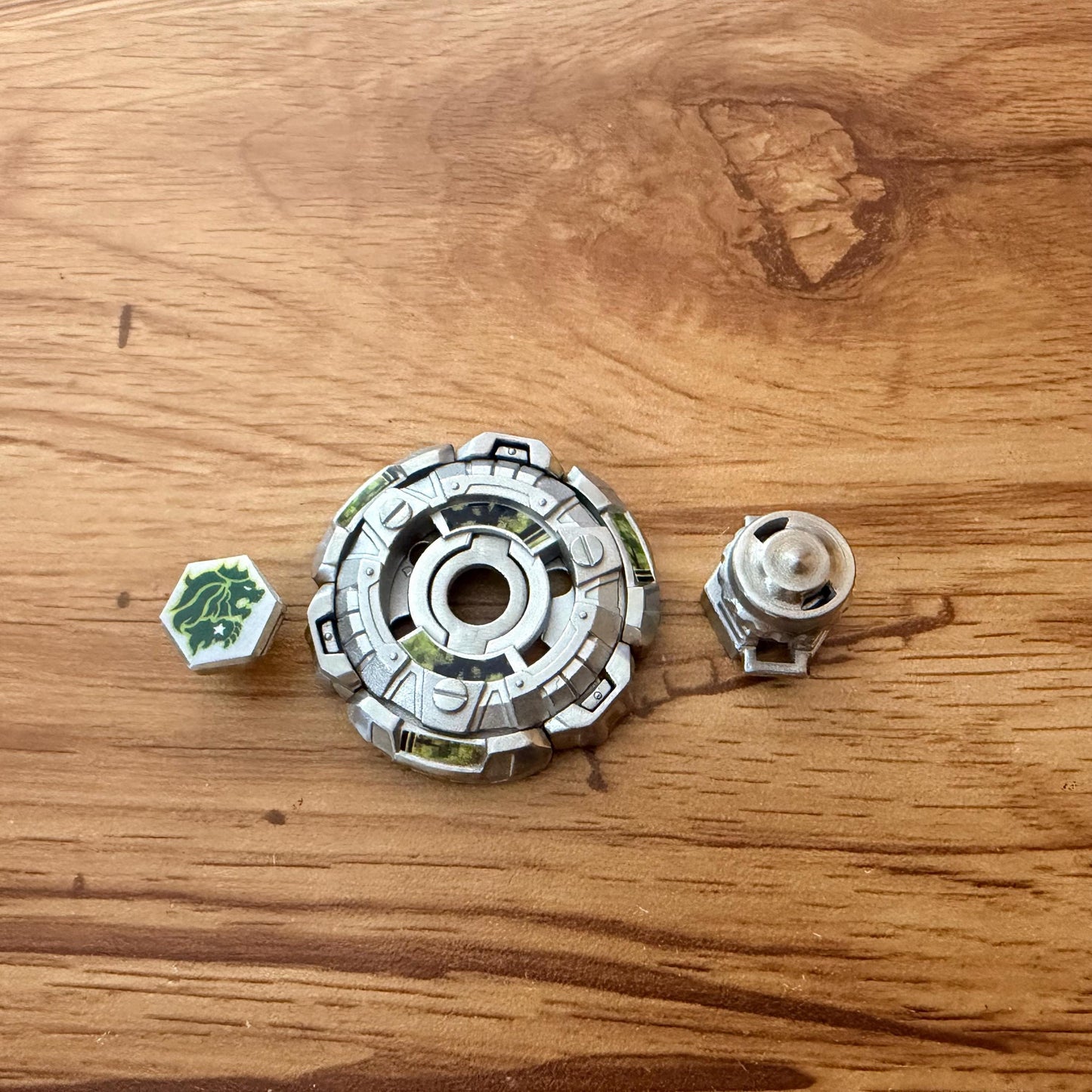 FULL METAL Beyblade Fang Leone 130W2D (Metal Fight) (Stainless steel)