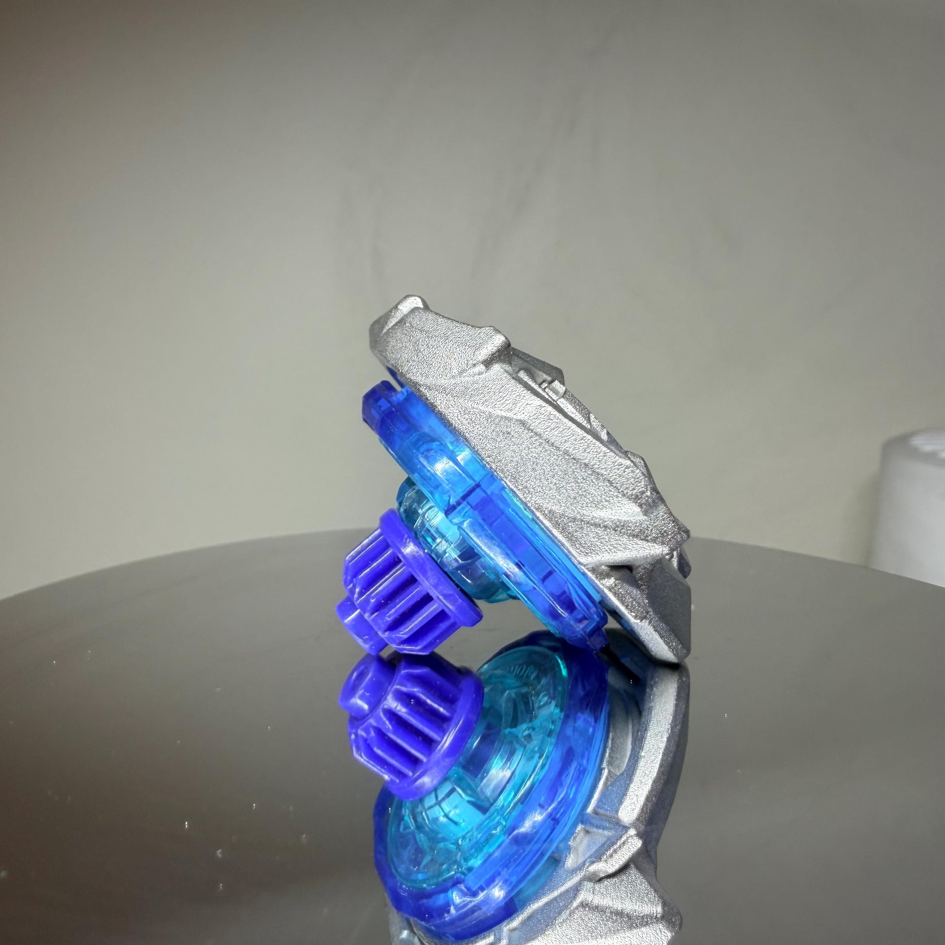 Beyblade X - Shark Scale (Stainless steel) - Full Metal Layer