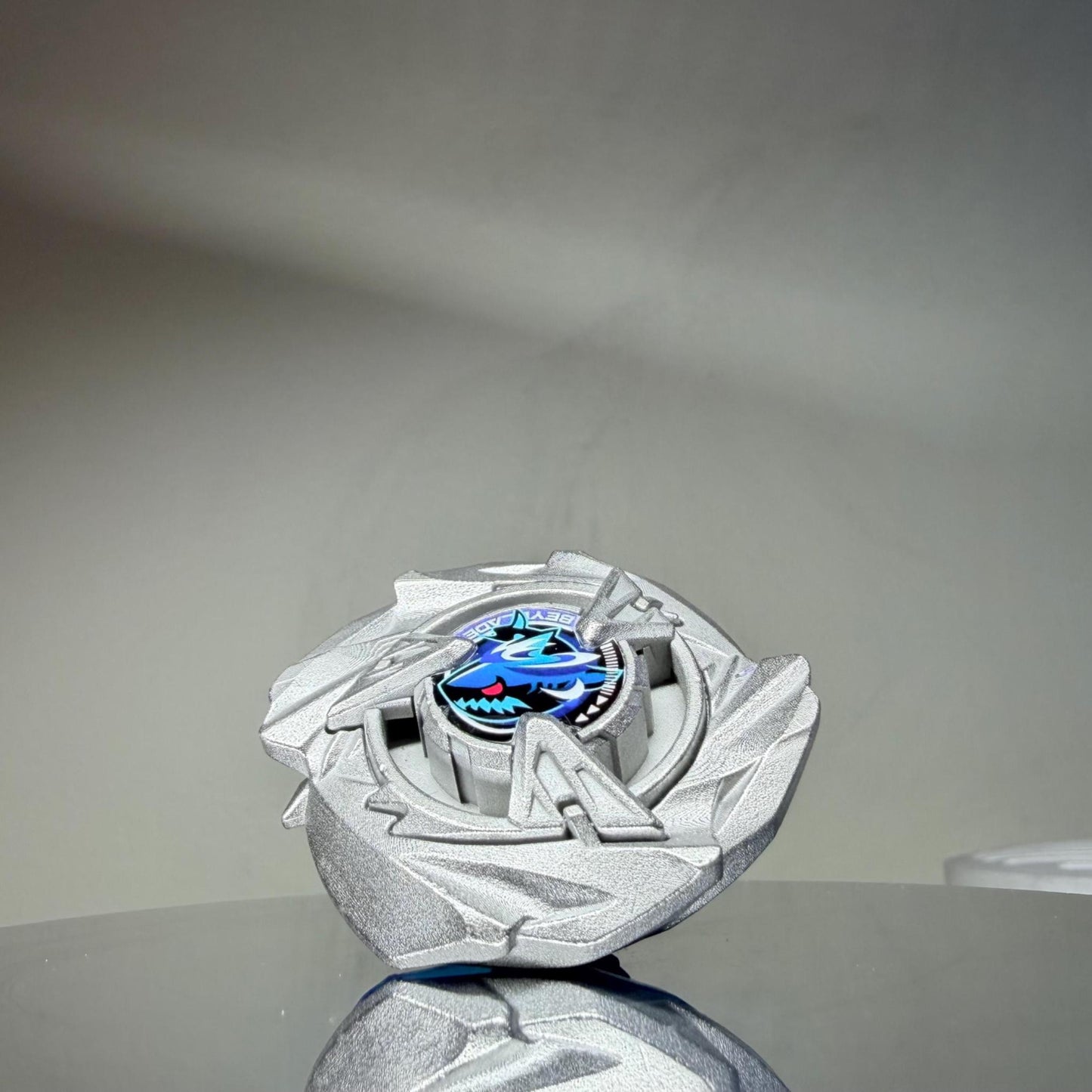 Beyblade X - Shark Scale (Stainless steel) - Full Metal Layer