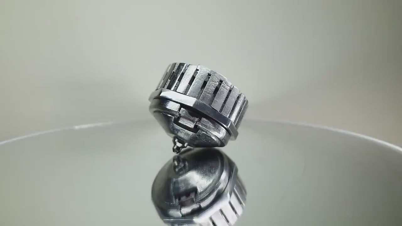 FULL METAL Beyblade Tryhorn (Stainless steel)